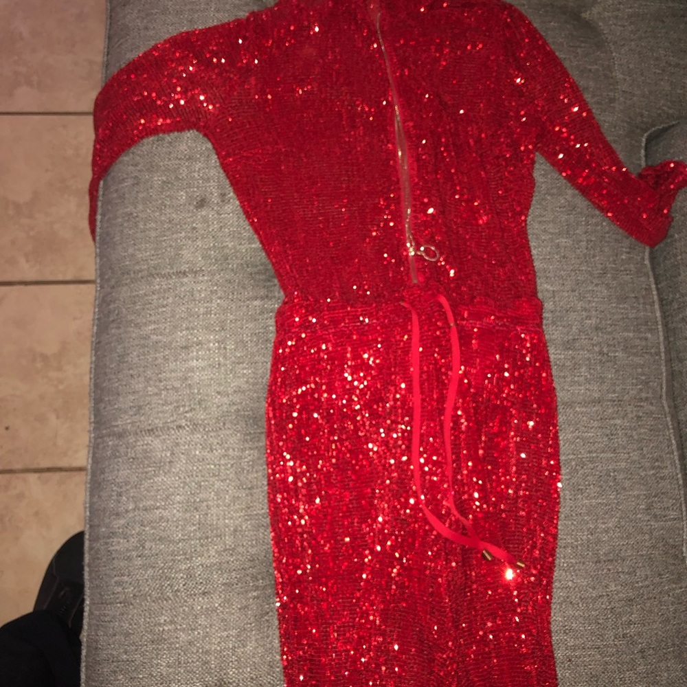 Red romper - Picture 2 of 2